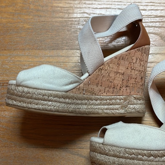 Tory Burch platforms - Picture 3 of 6